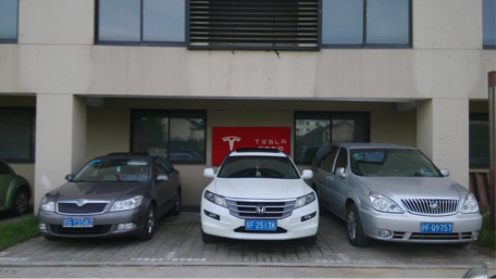 TESLA 目的地充电车位设计方案参考图